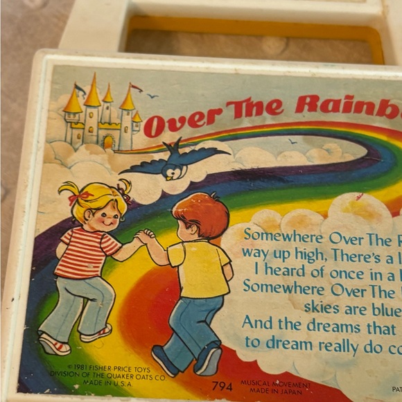 Vintage 1981 FISHER PRICE Over the Rainbow Radio Music Box Toy WORKS Windup - Picture 7 of 9